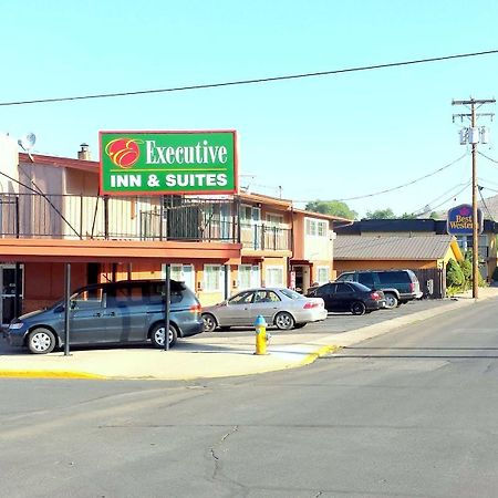 Executive Inn & Suites Lakeview Eksteriør bilde