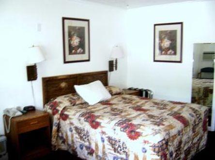 Executive Inn & Suites Lakeview Eksteriør bilde