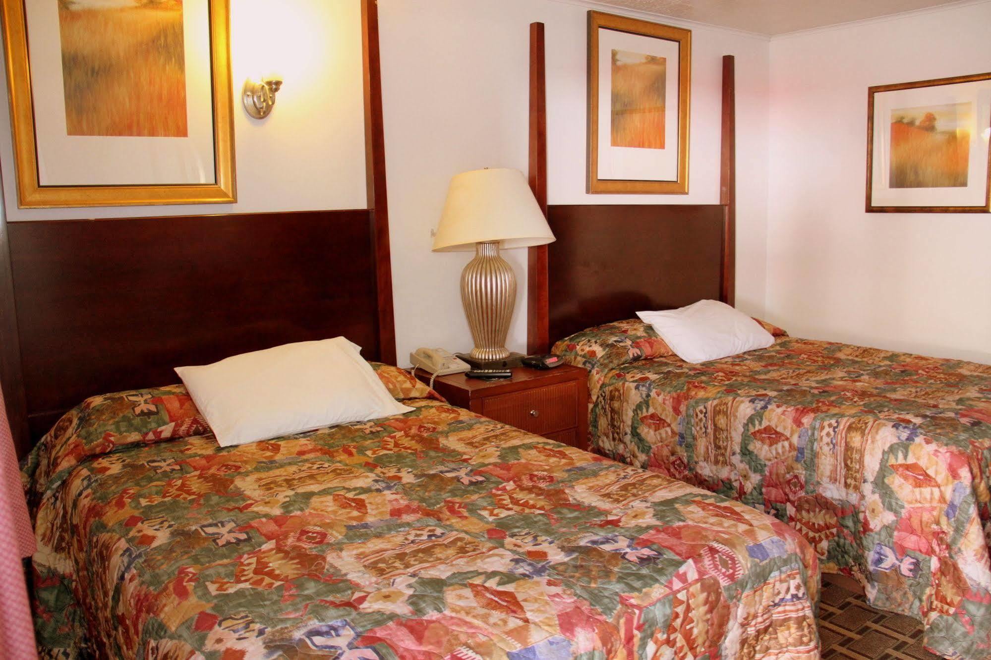 Executive Inn & Suites Lakeview Eksteriør bilde